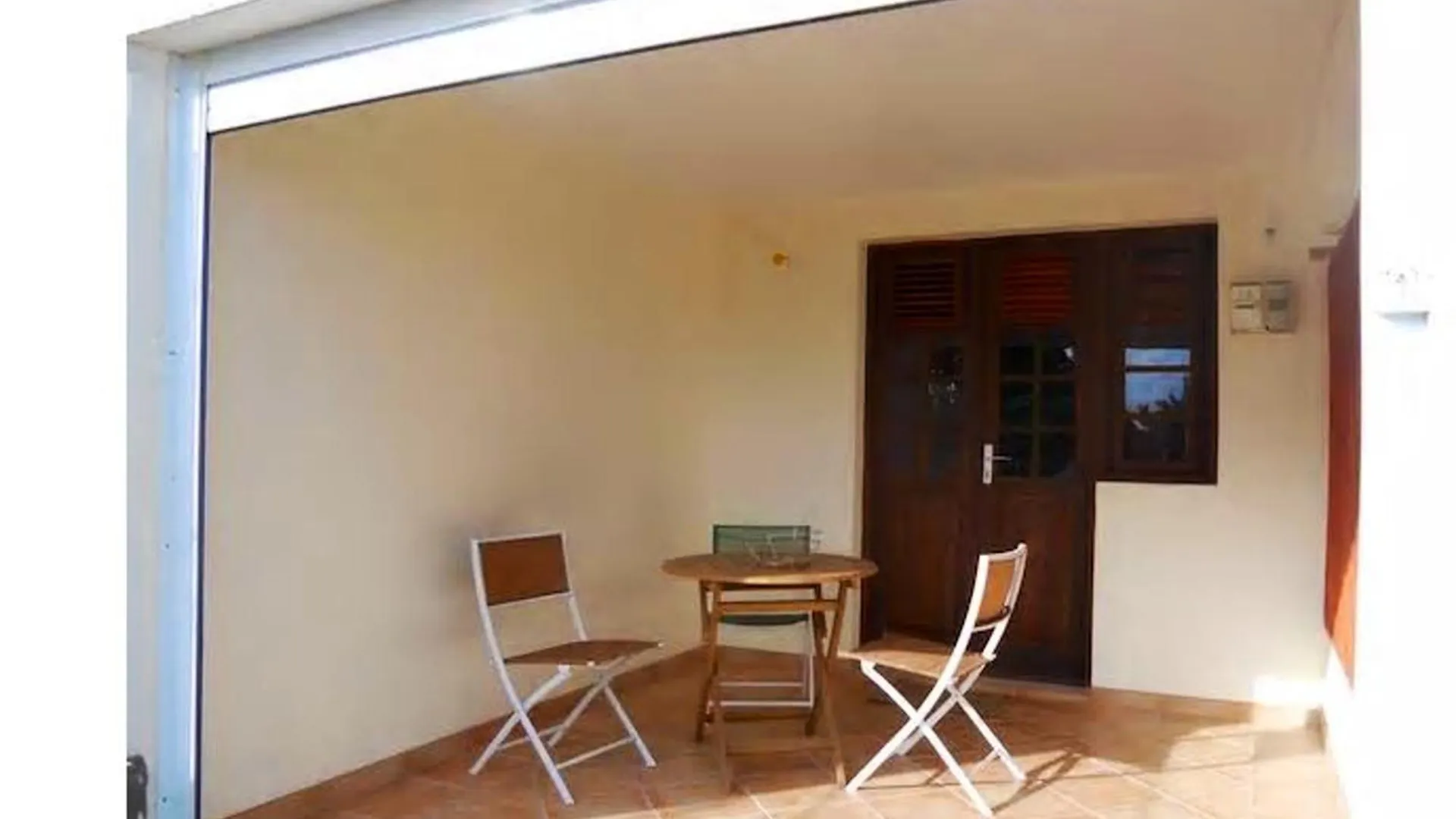 Apartment Appartement Confortable A Sainte-Luce Avec Jardin Cloture